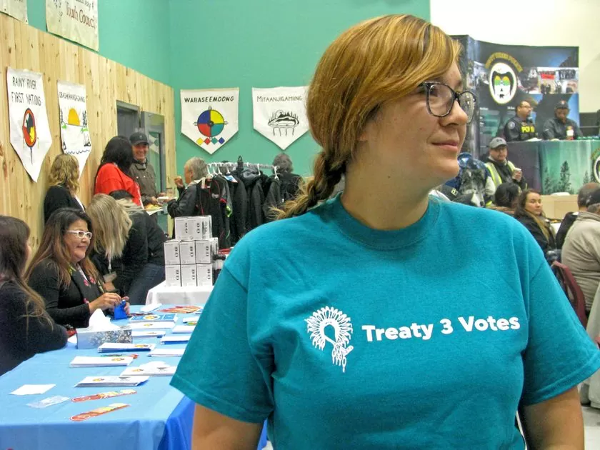 Lee Haily McLeod, from Animakee Wa Zhing 37 First Nation, sporting a "Treaty 3 Votes" t-shirt at Grand Council Treaty 3's National Fall Assembly on Oct. 2. Zahraa Hmood / Miner and News